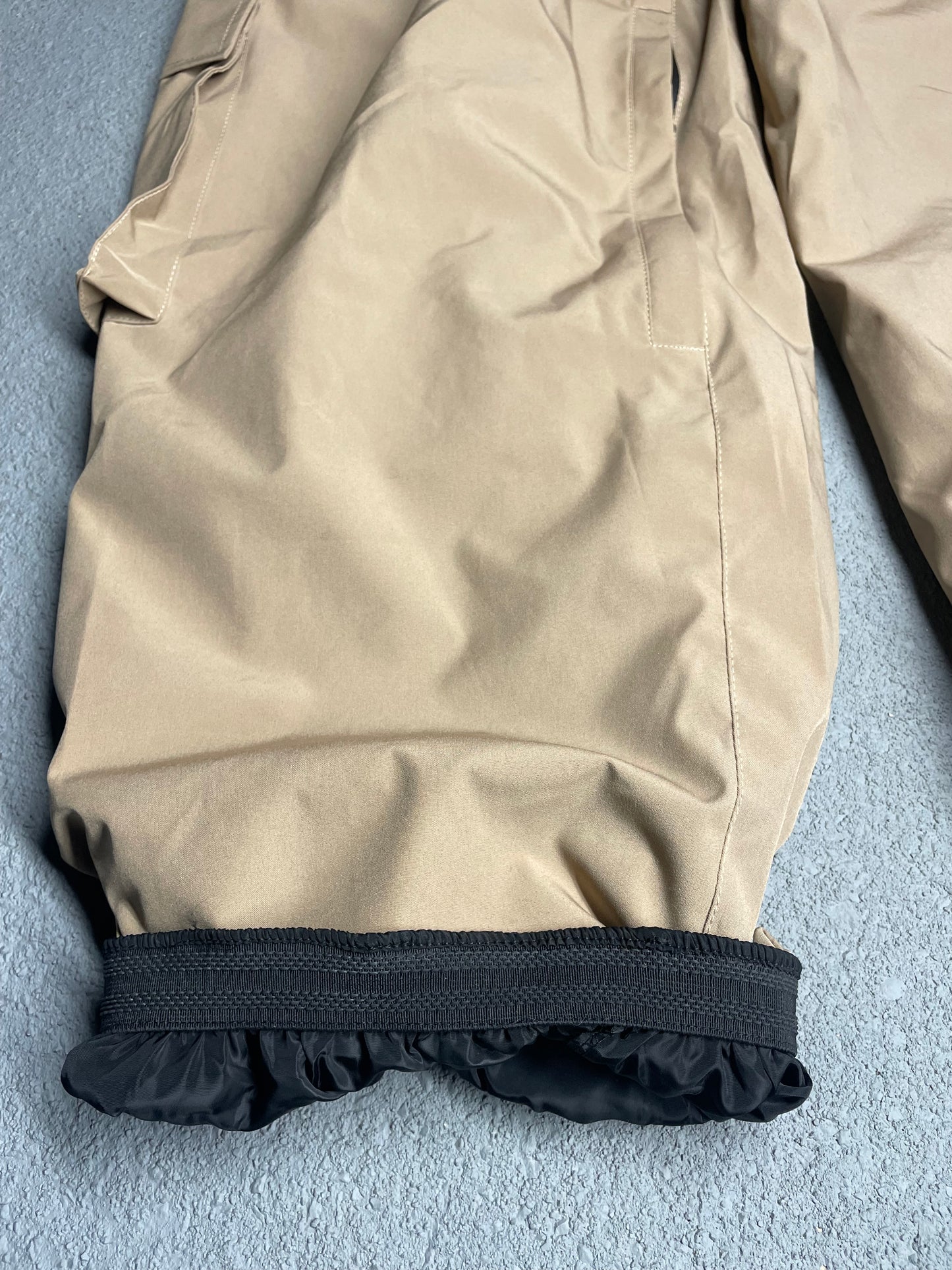 Khaki Cargo’s